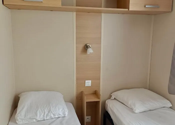 Casa de Férias Mobilhome 3 Bedrooms 2 Bathrooms - Familial Jf64