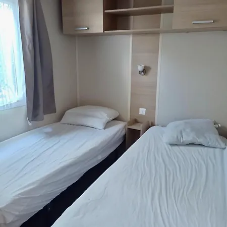 Дом отдыха Mobilhome 3 Bedrooms 2 Bathrooms - Familial Jf64